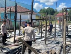 Rumah Betang di Nanga Pinoh Melawi Hangus Terbakar, Kerugian Ditaksir Capai Rp150 Juta