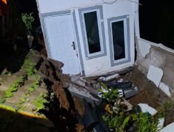 Diguyur Hujan Deras, Tanah Longsor di Kabupaten Bogor Rusak Belasan Rumah dan Akses Jalan