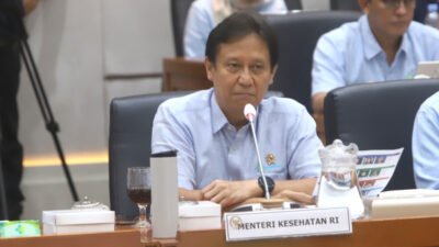 Menteri Kesehatan Budi Gunadi Sadikin saat memaparkan pola penyebaran penyakit DBD dan pengaruh cuaca El Nino dalam rapat kerja bersama Komisi IX DPR.