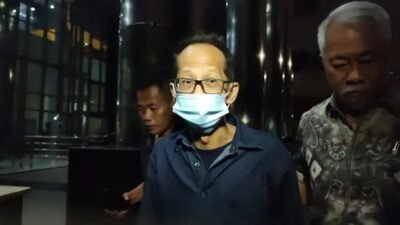 Siman Bahar (Bong Kim Phin) diperiksa di Rumah Sakit terkait dugaan Korupsi Kerja Sama Antam dan PT Loco Monterado. (Dok. Ist)