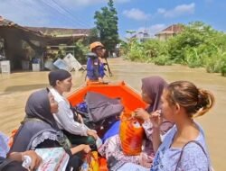Tanggul Jebol Picu Banjir di Demak, 583 Warga Mengungsi dan Satu Orang Dilaporkan Hilang