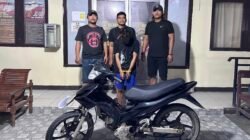 Polisi berhasil ringkus tersangka pencurian motor di Landak. Kendaraan Yamaha Jupiter MX milik korban dijual pelaku dengan harga murah yakni Rp1,5 juta.