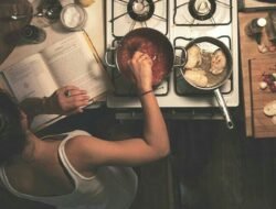 Berani Berhenti dari Hustle Culture, Ini 5 Persiapan Slow Living untuk Gen Z yang Baru Resign