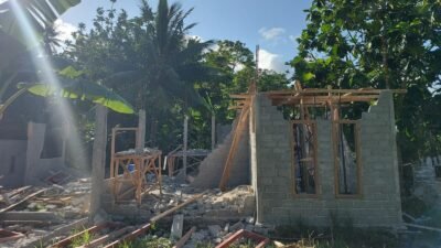 Potret kondisi kerusakan salah satu struktur bangunan publik yang terdampak guncangan hebat gempa bumi berkekuatan magnitudo 7,6.