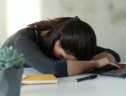 Saat Peduli Menjadi Beban, Mengenal Compassion Fatigue Akibat Empati Berlebihan