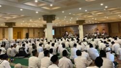 "Wali Kota Pontianak Edi Rusdi Kamtono membuka kegiatan manasik haji. Tahun ini jemaah Pontianak mencapai 1.508 orang, dengan rekor jemaah termuda se-Indonesia."