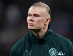 Erling Haaland Ikut Selebrasi Usai Leeds United Permalukan Manchester United di Old Trafford