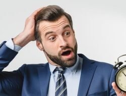 Sering Bikin Kesal, Ini 5 Fakta Psikologis Terkait Karakter Orang yang Suka Telat
