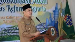 Gubernur Kalimantan Barat Ria Norsan saat memberikan arahan pada Rapat Koordinasi Awal Gugus Tugas Reforma Agraria (GTRA) Provinsi Kalbar Tahun 2026.