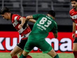 Hasil Super League 2026: Madura United Bungkam Persebaya 2-1 di Derby Suramadu