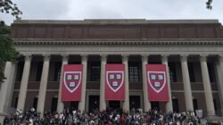Ilustrasi - Harvard University buka 8 kursus online gratis mulai dari AI hingga Data Science. Simak daftar lengkap dan cara belajarnya di sini. (Dok. Ist)