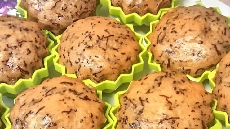 Ilustrasi - Jangan buang pisang terlalu matang. Simak cara buat kue pisang kukus yang lembut dan praktis hanya dengan bahan sederhana di dapur Anda. (Dok. Ist)