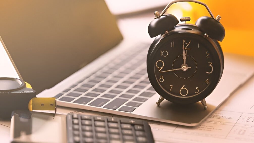 Ilustrasi - Pelajari teknik komunikasi asertif untuk berkata tidak di dunia kerja. Lindungi produktivitas dan kesehatan mental Anda dengan batasan profesional yang tepat. (Dok. Ist)