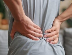 Jangan Abaikan Nyeri Pinggang, Bisa Jadi Sinyal Kanker