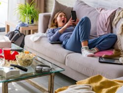 Rumah Berantakan? Coba Trik Decluttering Ini