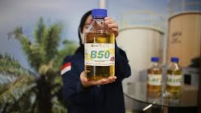 Kementerian ESDM pastikan uji jalan B50 sektor otomotif rampung Mei 2026. Implementasi kebijakan biodiesel siap hemat subsidi negara hingga Rp48 triliun.