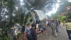 Kondisi bus yang mengalami kecelakaan tragis di turunan Penyeladi, Kabupaten Sanggau, diduga kuat akibat kelalaian teknis terkait fungsi pengereman yang diabaikan.