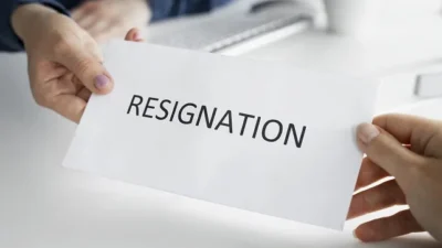 "Bertahan di pekerjaan yang salah bisa merusak fisik dan mental. Kenali enam tanda kamu sudah wajib resign demi menyelamatkan karier dan kewarasan."