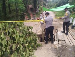 Diguyur Hujan Deras, Jembatan Putus di Meliau Sanggau Lumpuhkan Akses Warga