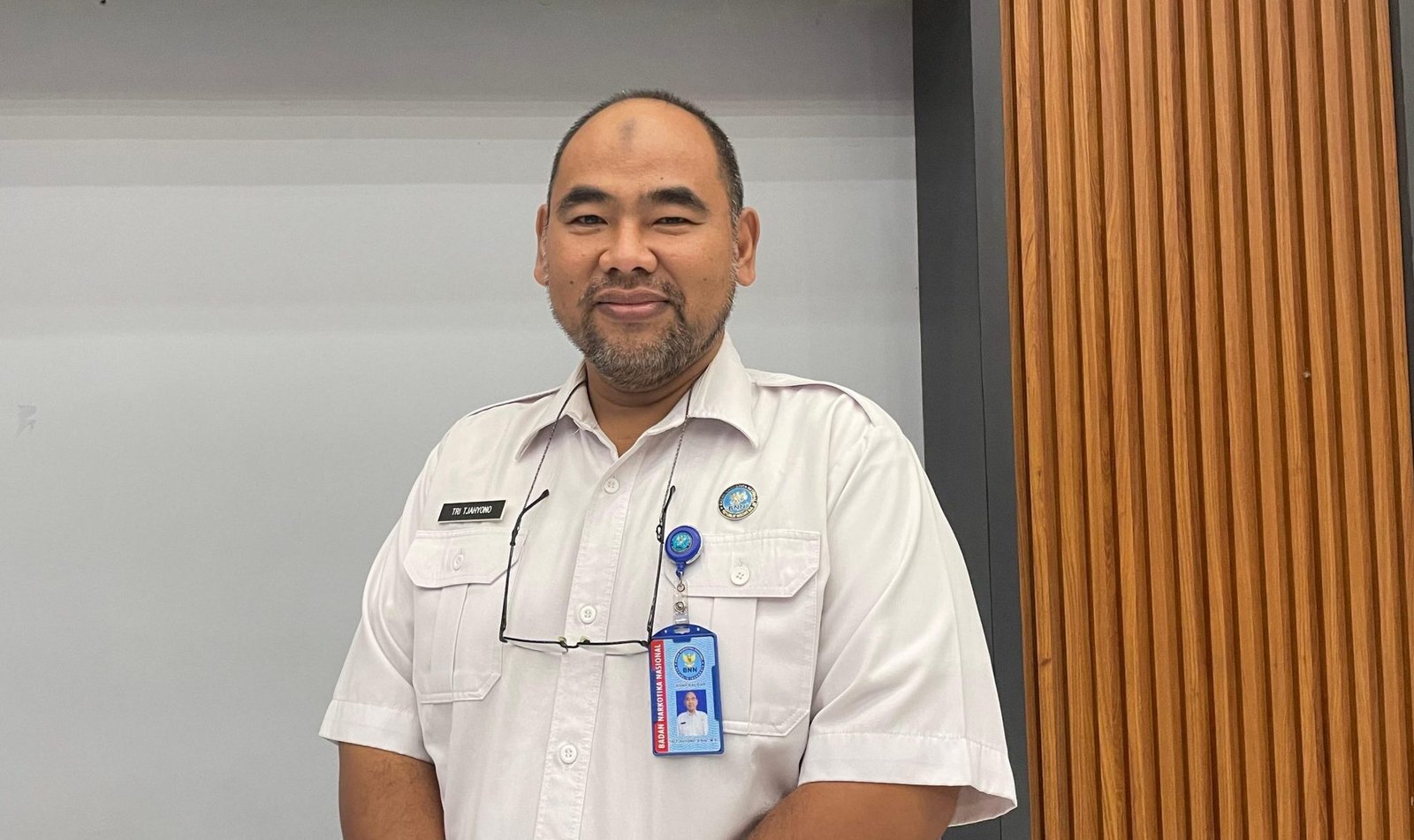 "Kalimantan Barat masih belum memiliki Lapas Narkotika khusus. BNN Kalbar pilih fokus pada rehabilitasi dan pencegahan di tingkat desa sebagai solusinya."