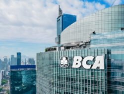 Harga Saham BBCA Anjlok, Analis Rekomendasikan Beli
