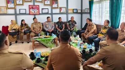 Kapolsek Hudson Siahaan tegaskan komitmen dukungan Polsek Kembayan kawal STBM guna menjaga kesehatan warga sekaligus memelihara stabilitas sosial daerah.
