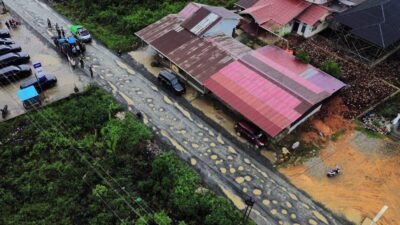 "Mengingat waktu pelaksanaan MTQ tingkat provinsi yang makin dekat, Pemprov Kalbar mengalokasikan Rp23 miliar untuk perbaikan 1,7 km ruas jalan Teluk Batang-Sukadana."