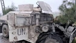 Kendaraan operasional UNIFIL yang ditumpangi prajurit TNI hancur akibat serangan militer Israel di Lebanon Selatan. (Dok. HO/Faktakalbar.id)
