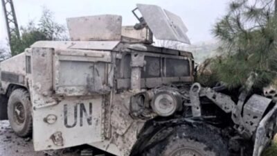 Kendaraan operasional UNIFIL yang ditumpangi prajurit TNI hancur akibat serangan militer Israel di Lebanon Selatan. (Dok. HO/Faktakalbar.id)