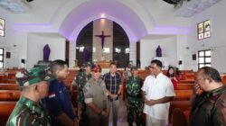 "Kepala BNPB Letjen TNI Suharyanto tinjau Gereja Katolik Rumengkor pasca gempa M 7,6. Pastikan perbaikan dipercepat dan ibadah Paskah berjalan aman."