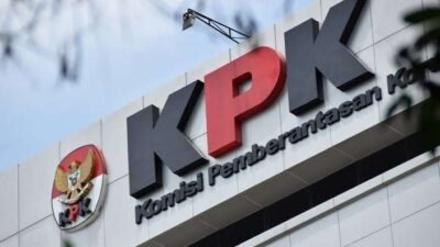 "KPK panggil lima petinggi biro travel haji sebagai saksi kasus dugaan korupsi kuota haji 2023-2024 yang menyeret mantan Menag Yaqut Cholil Qoumas."