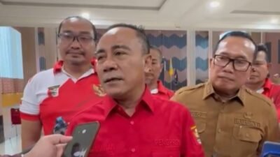 "Wagub Kalbar Krisantus Kurniawan meminta Pemkab Melawi menetapkan prioritas pembangunan di tengah defisit anggaran serta menindak tegas perusahaan nakal."