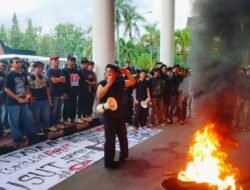 Desak Reformasi Institusi Keamanan, Ratusan Mahasiswa BEM Untan Gelar Aksi di DPRD Kalbar