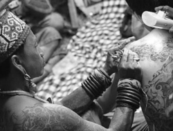 Pesona Tato Dayak: Bukan Sekadar Seni Tubuh, Ini Makna Mendalam di Baliknya