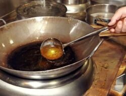 Paradoks Negara Produsen Sawit, Mengapa Orang Indonesia Masih Gemar Memakai Minyak Jelantah?