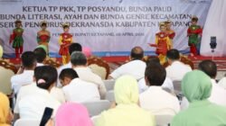 Suasana prosesi pelantikan dan pengukuhan jajaran pengurus kelembagaan tingkat kecamatan di Pendopo Bupati Ketapang pada Rabu (8/4/2026)