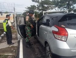 Jaga Objek Vital Papua, Prajurit Korpasgat Perketat Pemeriksaan Kendaraan dan Kargo di Bandara Nabire