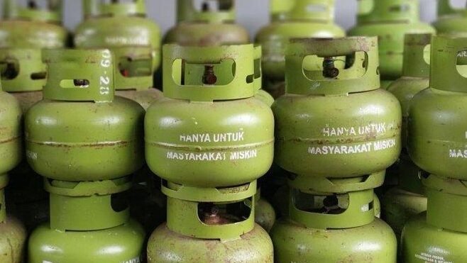 "Pemerintah melalui Ditjen Migas resmi mengalihkan alokasi LPG sektor industri untuk memenuhi kebutuhan masyarakat demi menjaga ketahanan pasokan nasional."