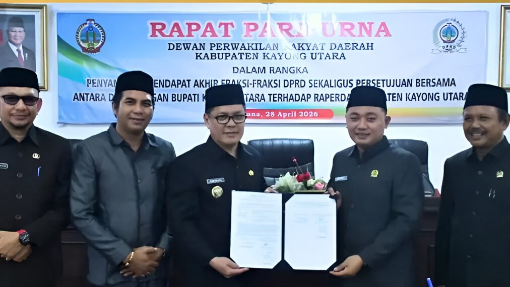 Pemkab dan DPRD Kayong Utara resmi mengesahkan Perda Kabupaten Layak Anak. Aturan ini menjamin pemenuhan hak dan melindungi anak dari kekerasan. (Dok: Prokopim Kayong Utara)
