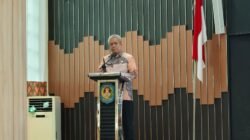 "Pemprov Kalbar siapkan Rp20 miliar untuk proyek rehabilitasi Jembatan Keraton Kubu. Sekda Harison tegaskan perbaikan ini demi keselamatan dan ekonomi warga."