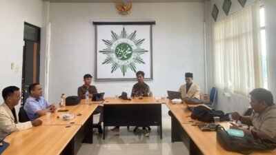"Pimpinan Daerah Pemuda Muhammadiyah Kubu Raya menggelar konsolidasi internal untuk mengevaluasi efektivitas program kerja agar memberikan kontribusi nyata bagi masyarakat."