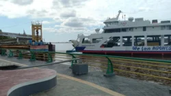 "Pengamat Transportasi Syarif Usmulyani Alqadrie kritik tajam pemerintah daerah terkait kemacetan Pontianak dan rencana perbaikan dermaga feri yang dinilai tanpa perencanaan matang."