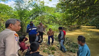Polsek Sekadau Hulu mengecek lokasi dugaan aktivitas PETI di Sekadau, tepatnya di Desa Nanga Biaban.
