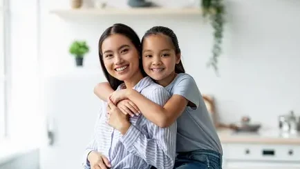 "Ibu adalah sekolah pertama bagi anak perempuan. Simak bagaimana peran ibu membentuk kepercayaan diri hingga ketahanan mental anak perempuan saat dewasa."
