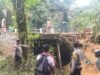 Sempat Putus Total, Perbaikan Darurat Jembatan Melobok Sanggau Dikerjakan Swadaya