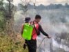 Cegah Karhutla Meluas, Polsek Parindu Cek Langsung Empat Titik Hotspot di Lahan Pertanian Warga