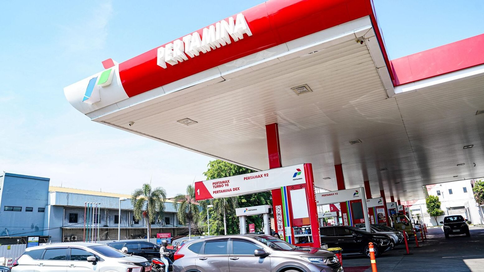 "Pertamina Patra Niaga resmi mengumumkan tidak ada perubahan harga BBM subsidi maupun non-subsidi per 1 April 2026. Masyarakat diimbau tidak panic buying."