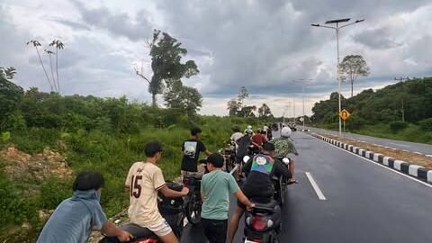 Satlantas Polres Kapuas Hulu gelar penertiban balap liar di Putussibau. Sebanyak 13 remaja yang kerap kebut-kebutan diamankan dan diberi pembinaan.