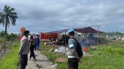 "Polres Kubu Raya pastikan keamanan ritual Cheng Beng 2026 di Yayasan Bhakti Suci Sungai Raya. Pengaturan lalu lintas dan pengamanan area makam berjalan khidmat."
