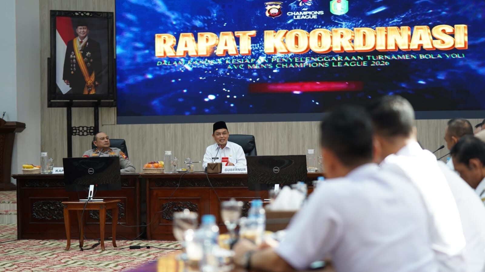Suasana Rapat Koordinasi kesiapan penyelenggaraan turnamen bola voli bergengsi se-Asia, AVC Men's Champions League 2026, yang digelar di Balai Petitih Kantor Gubernur Kalbar. (Dok. HO/Faktakalbar.id)